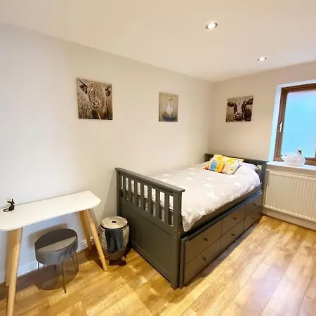 Lavender Apartment Sleights